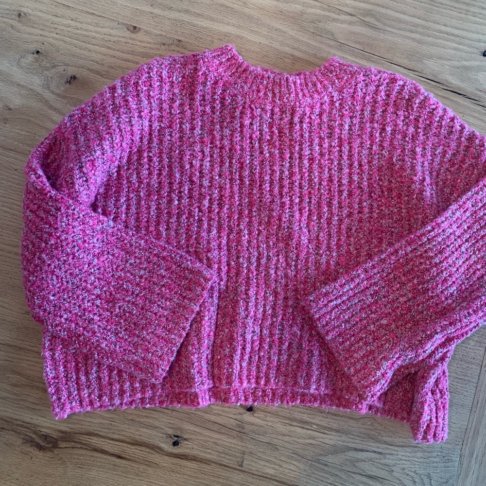 Sincerely Jules Juniors Size XS Hot Pink‎ Crop  Sweater  Bell Sleeve Preloved